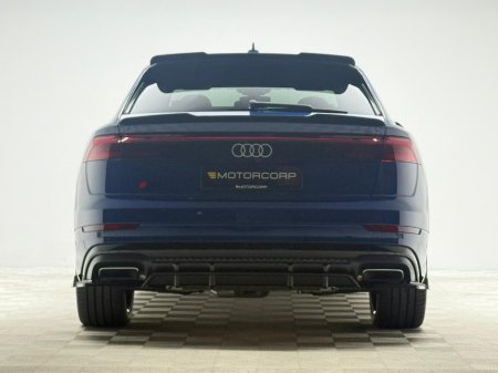 2025 Audi Q8 55 TFSI E S LINE 394HP QUATTRO €94,990 thumbnail