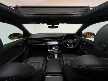 2020 Audi Q8 S LINE 50 TDI 286HP QUATTRO *PAN ROOF* €65,990 thumbnail