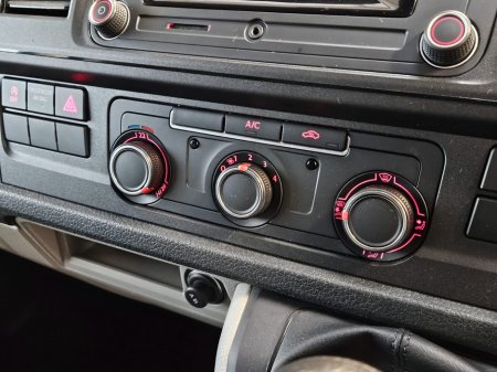 2019 Volkswagen Transporter  thumbnail