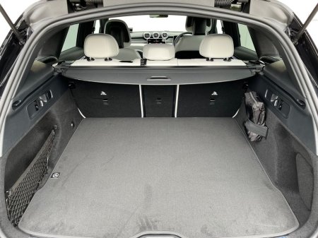 2025 Mercedes-Benz GLC Class GLC 220D AMG LINE 4Matic thumbnail