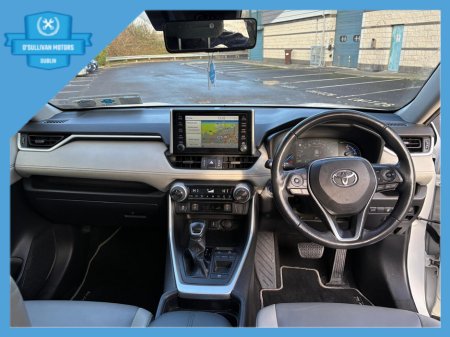 2020 Toyota Rav4 RAV4 HYBRID PLATINUM 2WD 4DR AUTO €28,999 thumbnail