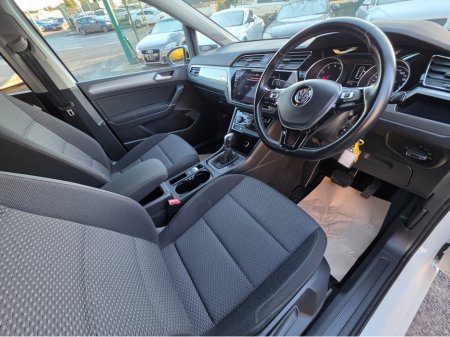 2018 Volkswagen Touran ( 182 )1.4 TSI AUTO 7 SEATER CARPLAY ANDROID AUTO LARGE TOUCH SCREEN - SPECIALISING IN IMPORTS OF GERMAN AUTOMATIC HI SPEC €17,950 thumbnail
