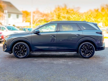 2025 Peugeot 5008 2025 Peugeot 5008 1.2 MHEV 145bhp E-DCS6 Allure €46,950 thumbnail