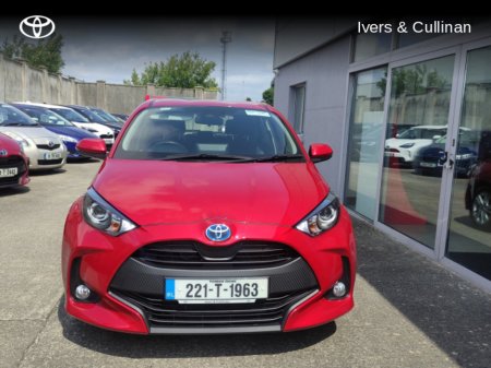 2022 Toyota Yaris YARIS 1.5 HYBRID LUNA €21,700