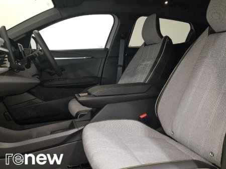 2025 Renault Megane E-Tech 252 DEMO DISCOUNT "Techno EV60" "Alloys" "Apple Car Play" "Multi Media Display" €33,995 thumbnail