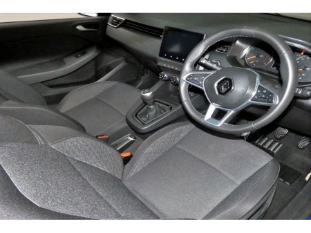 2022 Renault Clio 1.0 TCE ICONIC 90BHP 6SPD *SAT NAV*REAR PARK SENSORS* €16,490 thumbnail