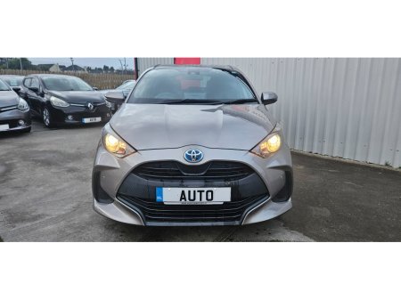 2021 Toyota Yaris automatic/hybrid 1.5 new model €14,250
