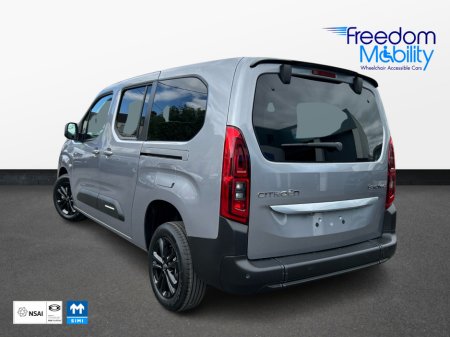 2026 Citroen Berlingo Multispace wheelchair accessible. new model. €34,400