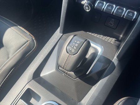 2025 Volkswagen Amarok  €60,810 thumbnail