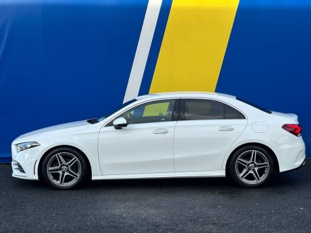 2020 Mercedes-Benz A Class A200d AMG-LINE PREMIUM PLUS * HUGE SPEC * // LEATHER/ALCANTARA HEATED POWER SEATS // VIRTUAL COCKPIT // WIRELESS CHARGING €29,900