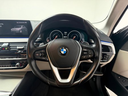 2019 BMW 5 Series 530E SE AUTO €23,990 thumbnail