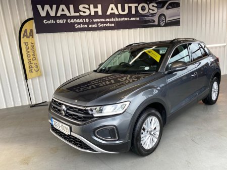 2023 Volkswagen T-Roc LIFE 1.0 TSI MANUAL 6SPEED FWD 110HP 5 €27,450