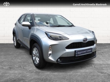 2025 Toyota Yaris Cross Hybrid Luna