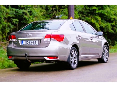 2014 Toyota Avensis 2.0 D-4D LUNA 4 4DR €9,950