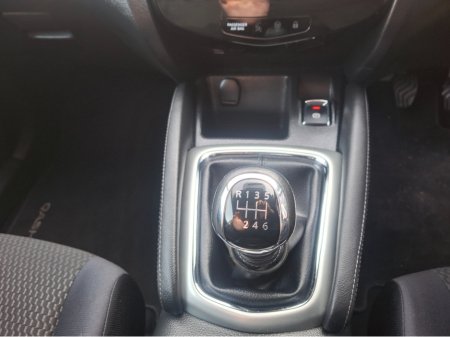 2016 Nissan Qashqai 1.6 DSL XE 4X4 VAN E6 4DR thumbnail