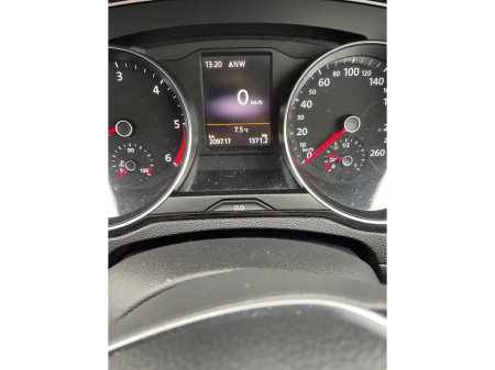 2016 Volkswagen Passat CL BE 1.6 TDI MANUAL 6SPEED FWD 120HP 4DR €13,250 thumbnail