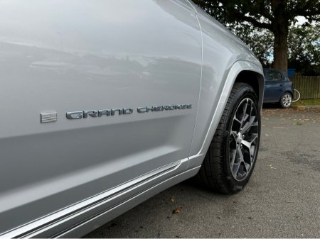 2024 Jeep Grand Cherokee SUMMIT RESERVE €97,500