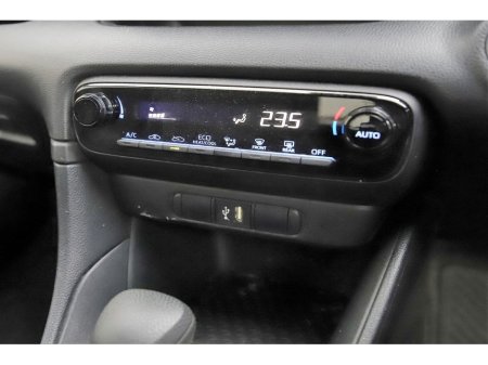 2021 Toyota Yaris 1.5 PETROL HYBRID *9"ANDROID CAR PLAYER*REVERSE CAM*PARK SENSORS* €17,880 thumbnail