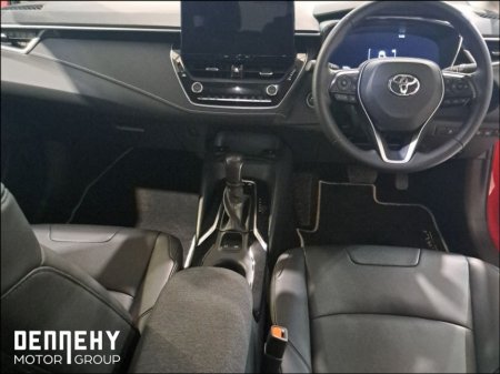 2023 Toyota Corolla LUNA SPORT €28,995