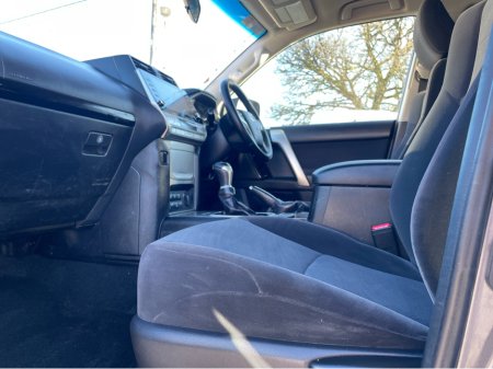 2022 Toyota Landcruiser LAND CRU CRUISER LWB C COMMERCIAL AUTO 4DR €39,881 thumbnail