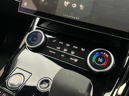 2023 Land Rover Range Rover Sport DYNAMIC SE P440E 440HP *PAN ROOF* €94,990 thumbnail