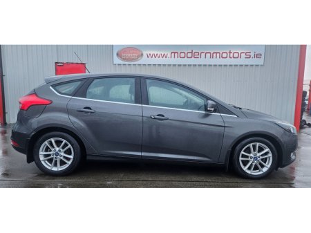 2015 Ford Focus ZETEC eco 100bhp very low miles €8,750 thumbnail