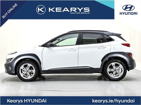 2022 Hyundai Kona Executive 2 Tone, LOW KM €24,990