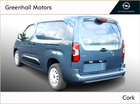 2026 Opel Combo L2H1 Sportive €25,700