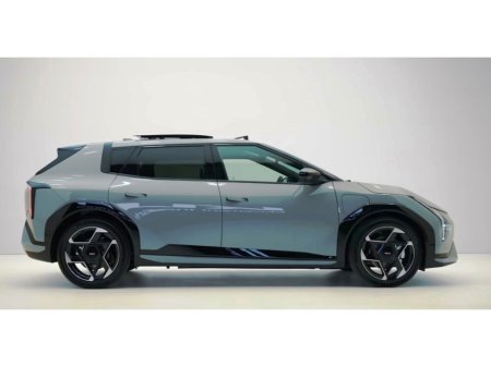 2025 Kia EV4 5HB EARTH K3 LR 5DR AUTO €43,900