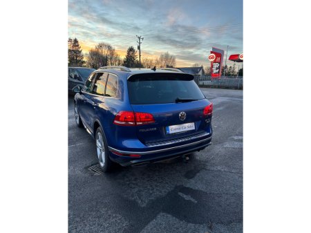 2017 Volkswagen Touareg V6 R-LINE + TDI B PLUS BLUEMOTION TECHNOLOGY €22,950