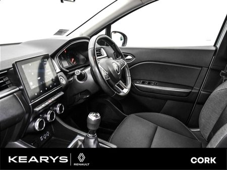 2020 Renault Captur Iconic TCe 100 MY19 €18,950 thumbnail