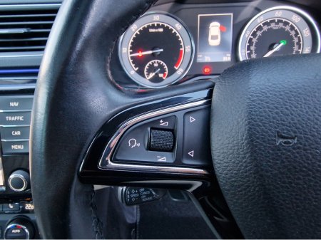 2016 Skoda Superb LAURIN & KLEMENT 2.0 AUTOMATIC €17,950 thumbnail