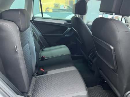 2019 Volkswagen Tiguan €26950! 2019 VOLKSWAGEN TIGUAN TDI 4MOTION COMFORTLINE 2.0 AUTOMATIC / CRUISE CONTROL / REVERSE CAMERA €26,950 thumbnail