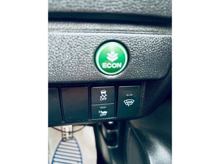 2014 Honda Fit  €9,099 thumbnail