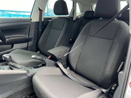 2019 Volkswagen Polo COMFORTLINE 1.0 TSI AUTO // FULL SERVICE HISTORY // 360 PARKING SENSORS // APPLE CARPLAY/ANDROID AUTO €15,900 thumbnail