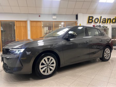 2024 Opel Astra AUTOMATIC DIESEL Best Value As New  **Finance Arranged/High Spec/Automatic www.bolands.ie Est.1955 €25,950 thumbnail