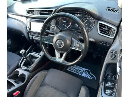 2019 Nissan Qashqai 1.5 DCI SV PREMIUM 115PS NAV SKY VIEW €14,950 thumbnail