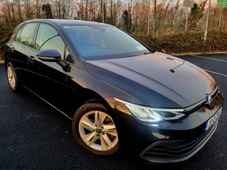 2021 Volkswagen Golf  €14,999