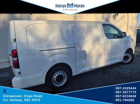2021 Toyota Proace LWB 4DR €13,800