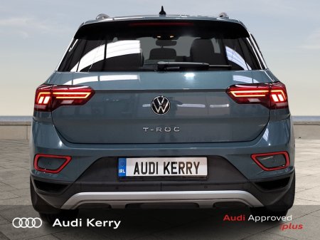 2023 Volkswagen T-Roc 2.0TDI 116HP LIFE €31,950 thumbnail
