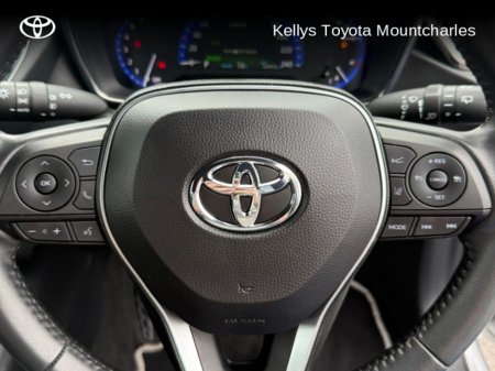 2022 Toyota Corolla COROLLA HYBRID LUNA TS €25,000 thumbnail
