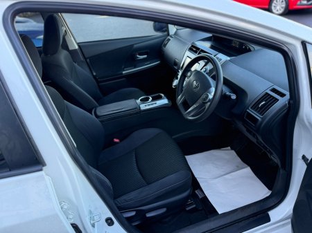 2016 Toyota Prius  €15,850