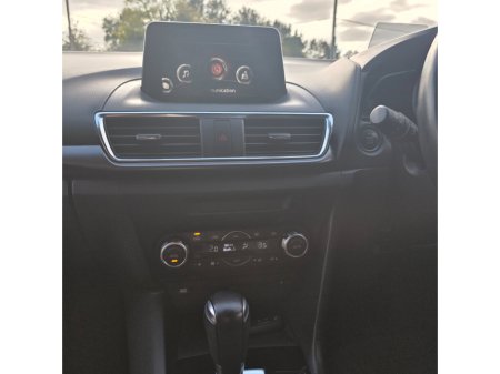 2016 Mazda Axela  €12,450 thumbnail