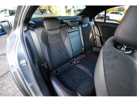 2025 Mercedes-Benz A Class A250e AMG Premium Saloon thumbnail