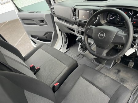 2022 Opel Vivaro PRICE EXCLUDING VAT @23% - APPLE PLAY - LOW KMS - FSH - NEW CVRT €13,780