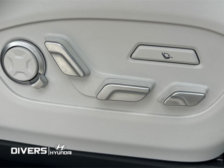 2025 Hyundai Ioniq 9 Platinum €72,995 thumbnail