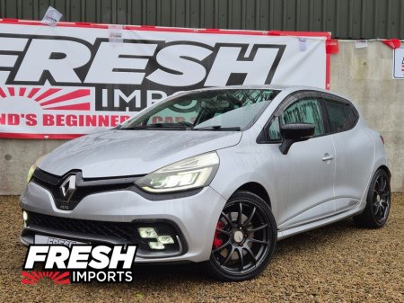 2017 Renault Clio TOP SPEC RS thumbnail