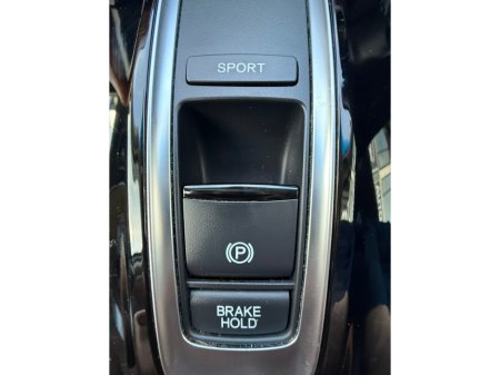 2017 Honda Vezel  €17,990 thumbnail