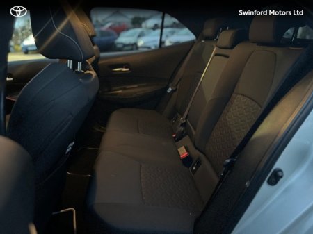 2020 Toyota Corolla HYBRID L/SPORT 4DR AUTO CHYBRID HB €22,995 thumbnail