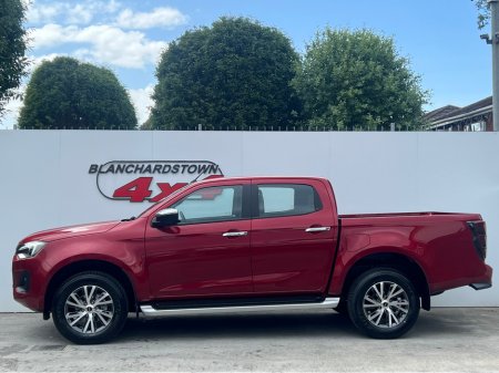 2026 Isuzu D-MAX LSE® AUTOMATIC MAGNETIC RED VATQ €47,073